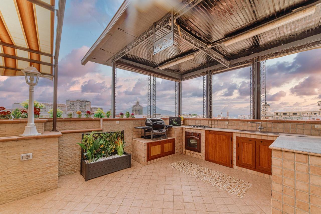 La Terrazza Nel Centro Villa Neapel Exteriör bild