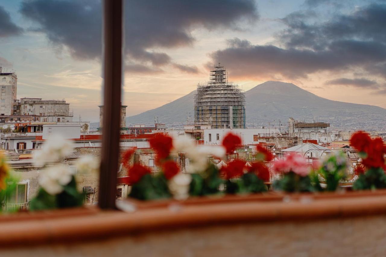La Terrazza Nel Centro Villa Neapel Exteriör bild